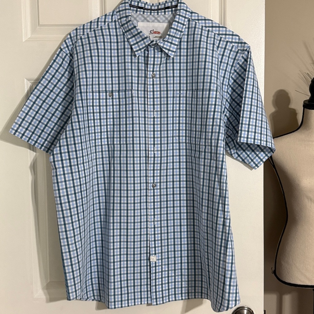 Wideworld Sportsmen Blue and White Checkered Short Sleeve Shirt
